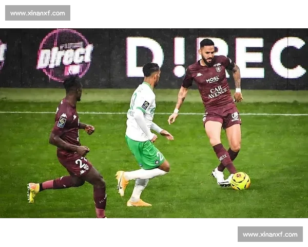 波尔多迎战里昂法甲焦点对决赛季走势关键一战前瞻看点解析全景观察